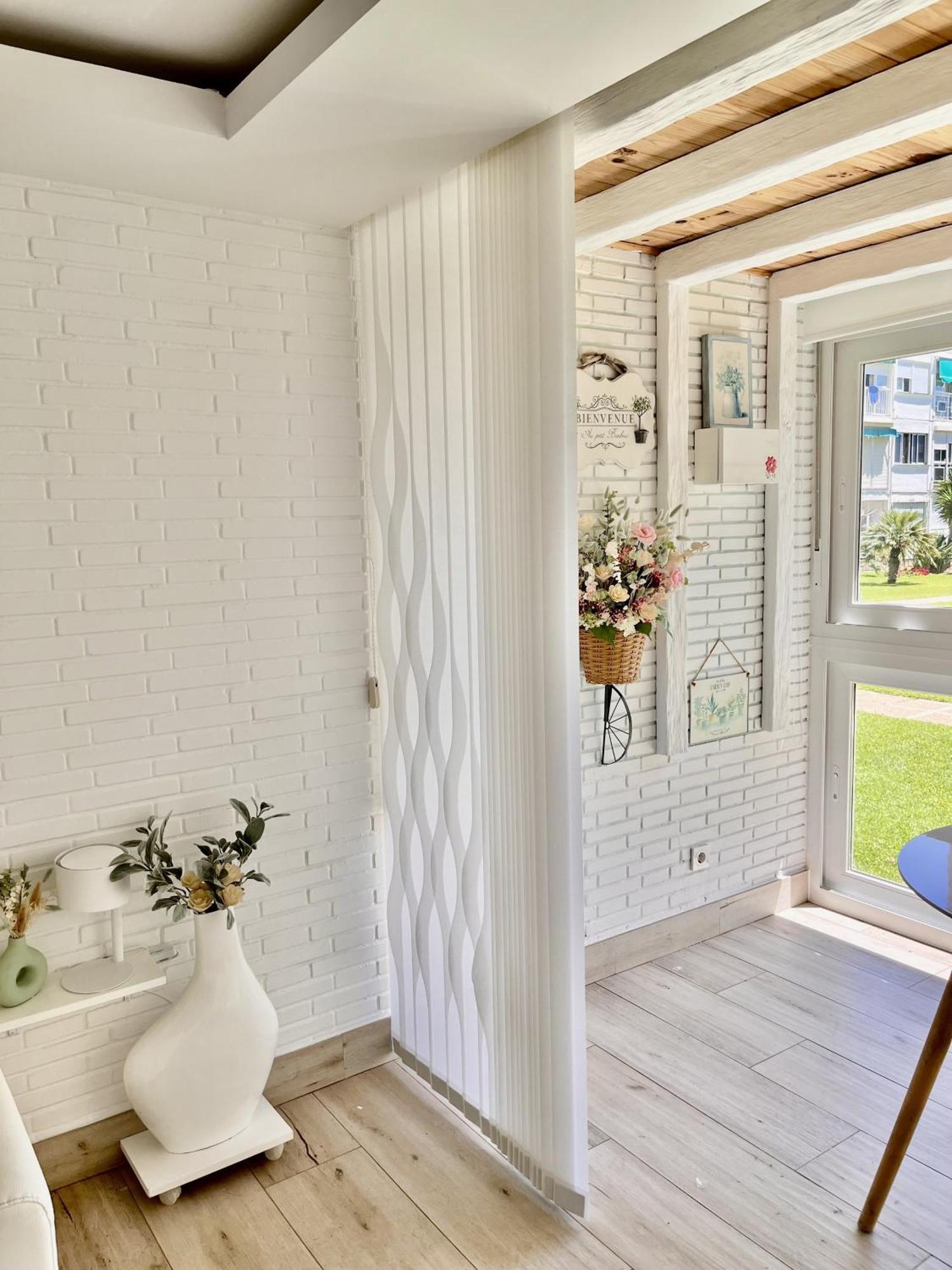 White Summer In Appartement